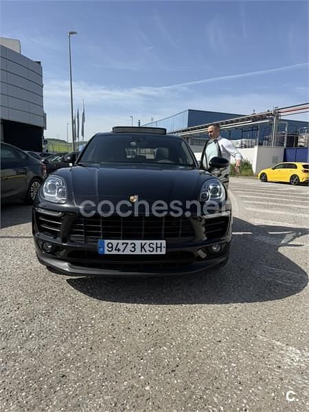 Käytetty Porsche Macan 245 HP (180 kW) 2018 Musta Katumaasturi