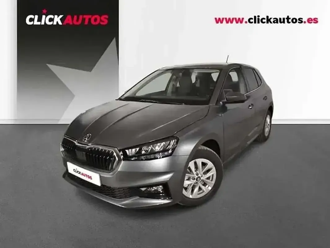 Usado Skoda Fabia Selection 116 CV (85 kW) 2025 Gris Utilitario