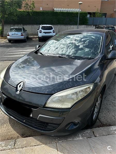Usado Renault Mégane II Expression 110 CV (80 kW) 2008 Gris / plata Berlina