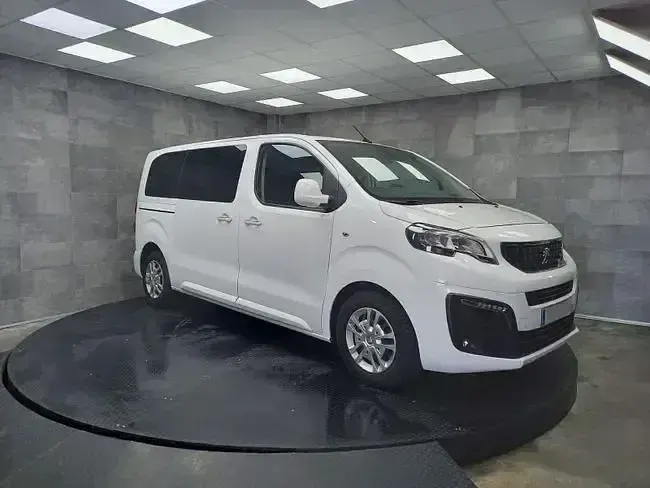 Usado Peugeot Traveller Business-Line 120 CV (88 kW) 2020 Blanco Monovolumen