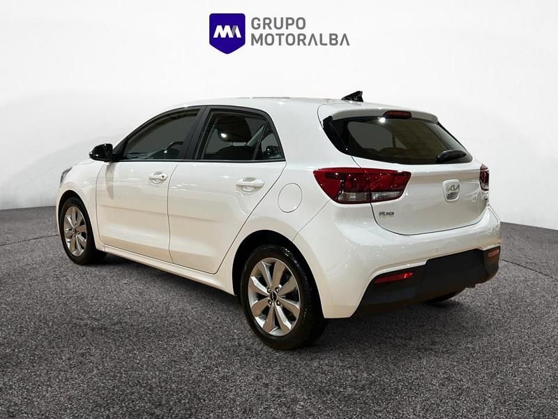 Usado Kia Rio 100 CV (73 kW) 2021 Otro Berlina