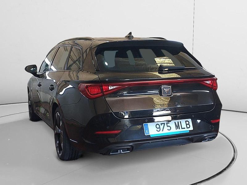 Usado Cupra Leon 150 CV (110 kW) 2023 Negro