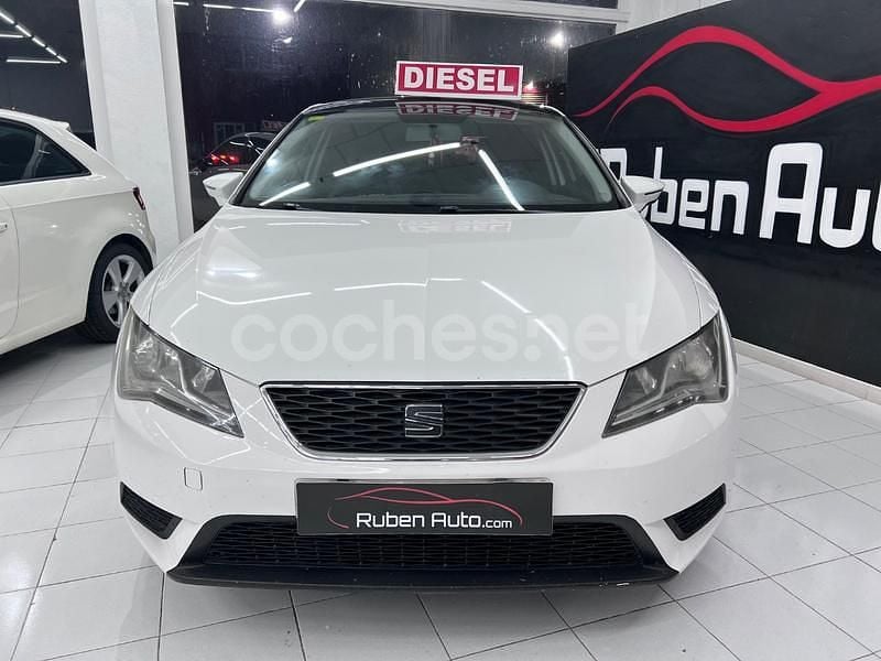 Usado Seat Leon Reference 90 CV (66 kW) 2014 Blanco Berlina