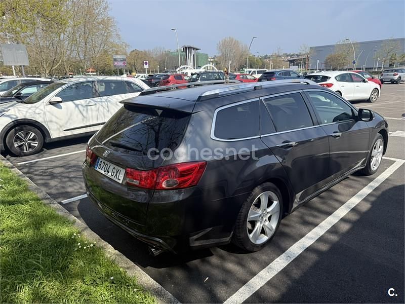 Usado Honda Accord Executive 156 CV (114 kW) 2010 Gris / plata Familiar