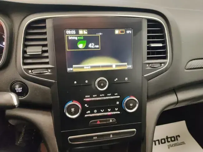 Usado Renault Mégane Business 115 CV (84 kW) 2019 Blanco