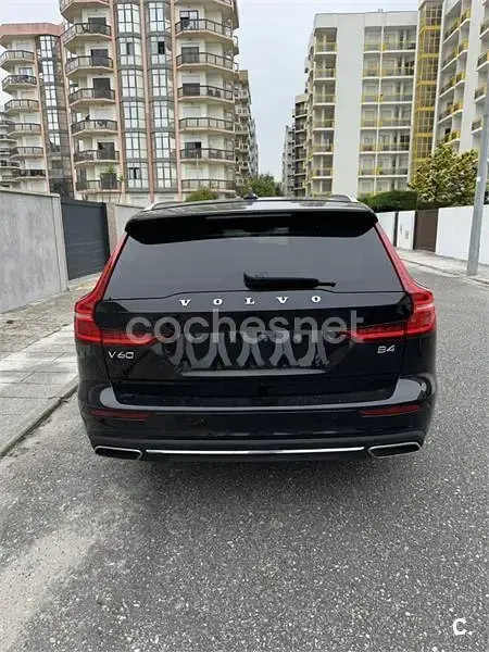 Usado Volvo V60 Inscription 197 CV (144 kW) 2021 Negro Familiar