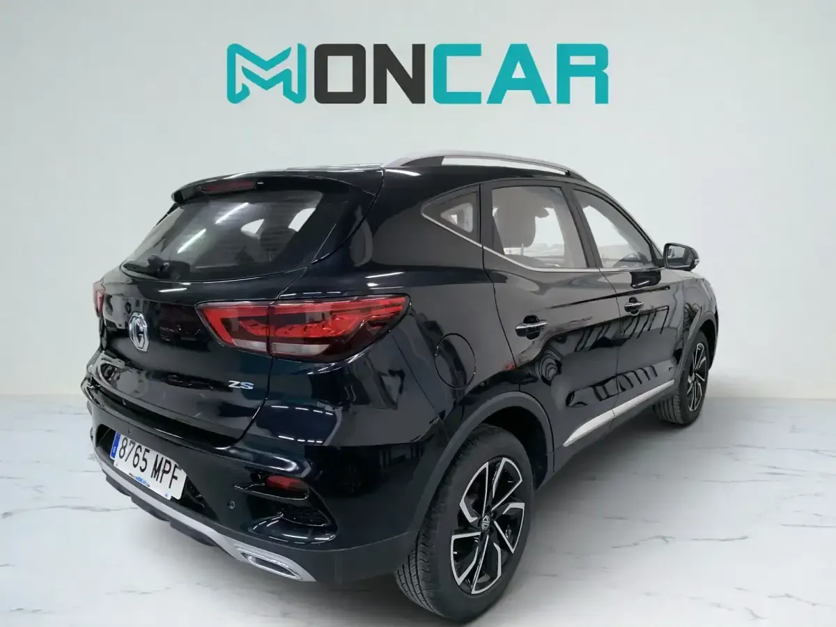 Usado MG ZS Luxury 106 CV (77 kW) 2024 Negro SUV