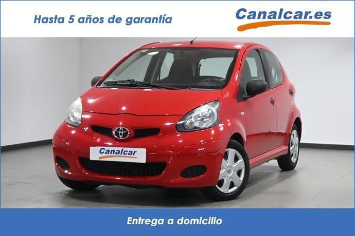 Rojo Usado 2011 Toyota Aygo Live Utilitario | 5511 € (Buen precio) - Imagen 1/4