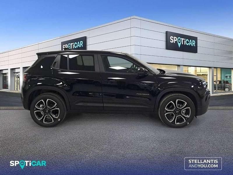 Usado Jeep Avenger Summit 101 CV (74 kW) 2025 Negro SUV