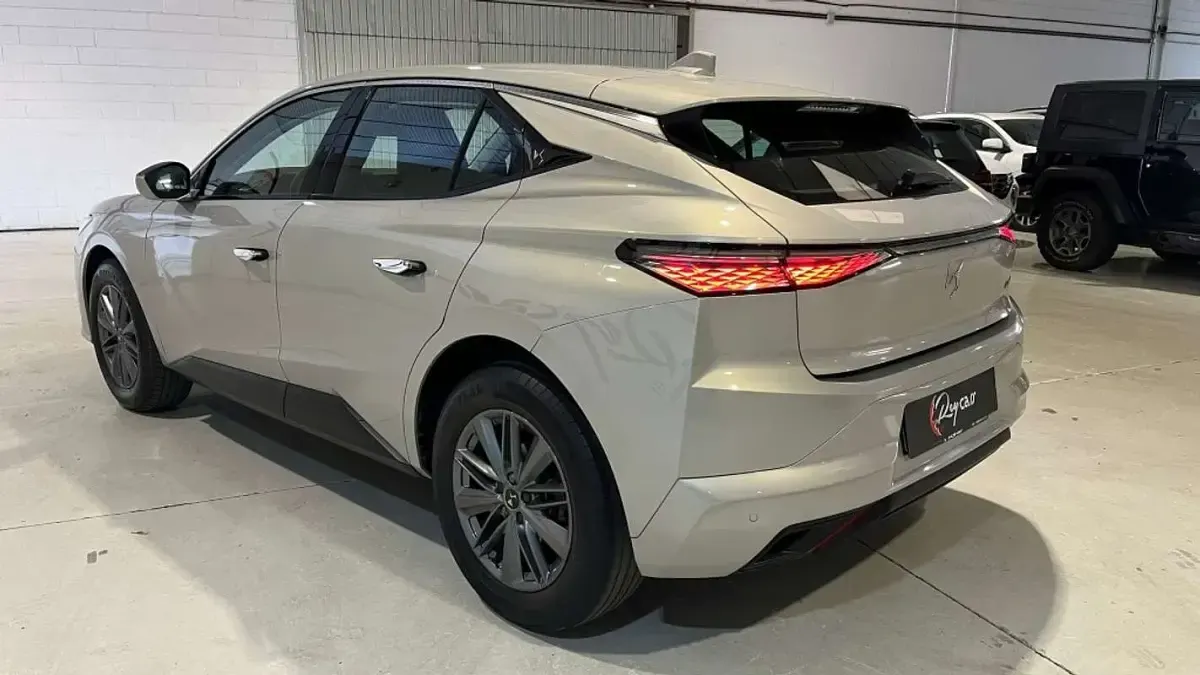 Usado DS Automobiles DS4 Bastille Plus 131 CV (96 kW) 2022 Gris SUV