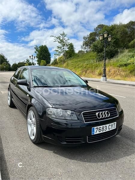 Usado Audi A3 Ambiente 140 CV (102 kW) 2004 Negro Utilitario