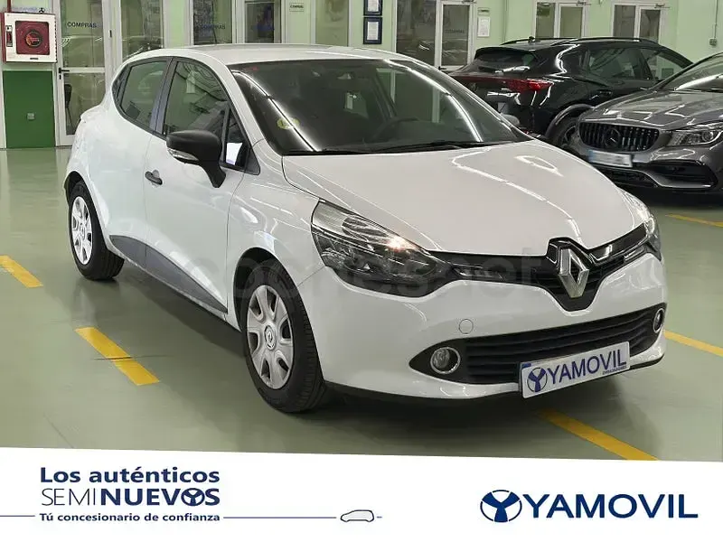 Usado Renault Clio IV Authentique 75 CV (55 kW) 2015 Blanco Berlina