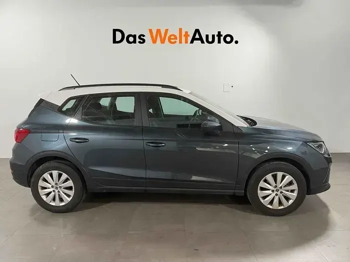 Usado Seat Arona Style 115 CV (84 kW) 2024 Gris SUV