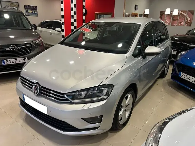 Usado VW Golf Sportsvan Sportline 110 CV (80 kW) 2015 Gris / plata Monovolumen