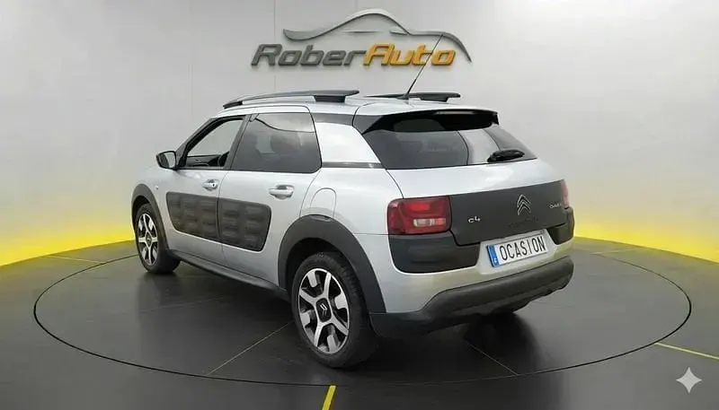 Usado Citroën C4 Cactus Feel 82 CV (60 kW) 2016 Gris Utilitario