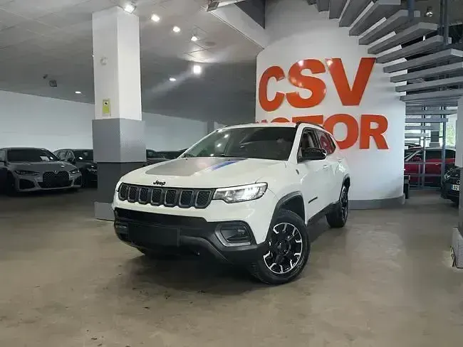 Usado Jeep Compass Trailhawk 241 CV (177 kW) 2023 Blanco SUV