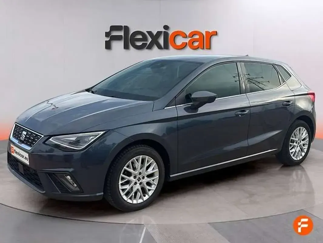 Usado Seat Ibiza XCELLENCE 116 CV (85 kW) 2024 Gris Utilitario