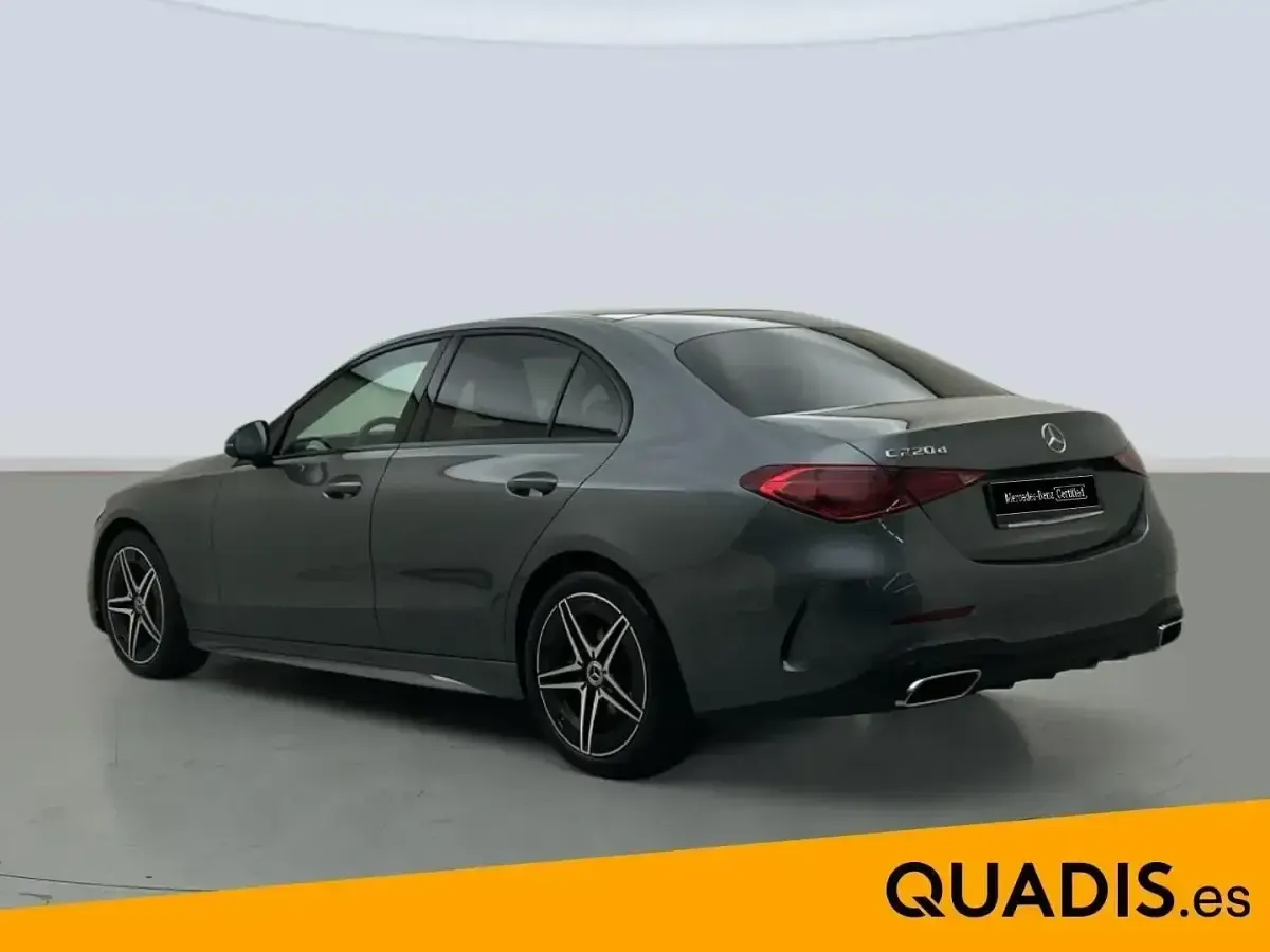 Käytetty Mercedes C220 197 HP (144 kW) 2025 Harmaa Sedan