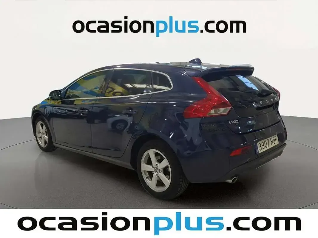 Usado Volvo V40 Momentum 150 CV (110 kW) 2013 Blanco Utilitario