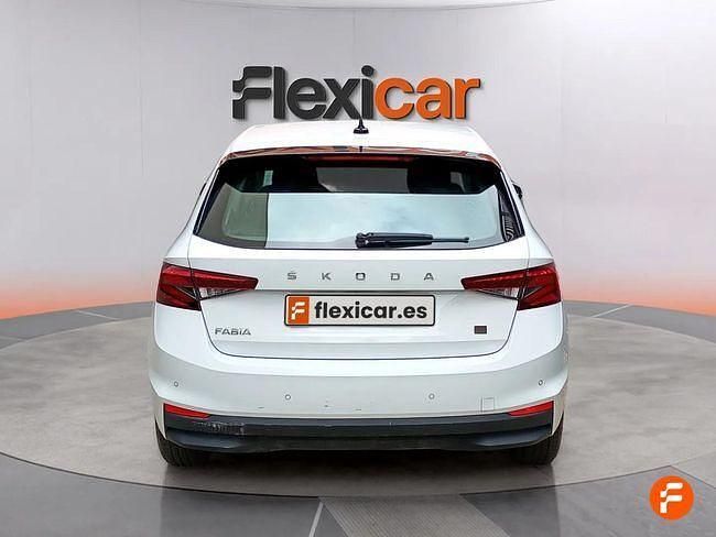 Usado Skoda Fabia Ambition 95 CV (69 kW) 2023 Blanco Utilitario