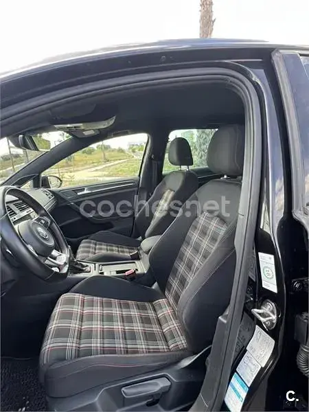 Usado VW Golf VII GTI 230 CV (169 kW) 2017 Negro Berlina