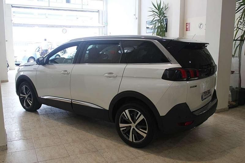Usado Peugeot 5008 GT-line 120 CV (88 kW) 2017 Blanco Monovolumen