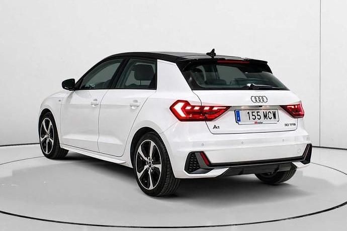 Usado Audi A1 110 CV (80 kW) 2022 SUV