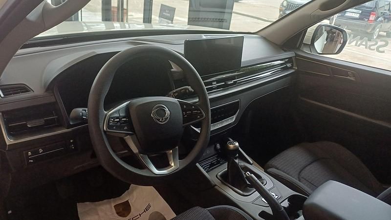 Nuevo Ssangyong (KGM) Musso 202 CV (148 kW) 2026 Blanco Pickup/Camioneta