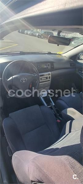 Usado Toyota Corolla Sol 110 CV (80 kW) 2003 Negro Berlina