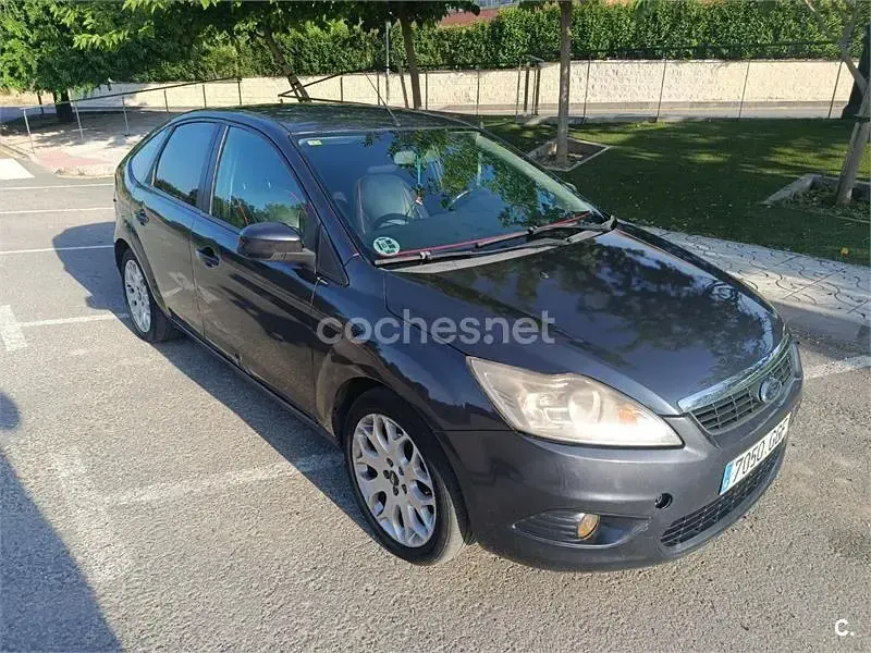 Usado Ford Focus Trend 109 CV (80 kW) 2008 Azul Berlina