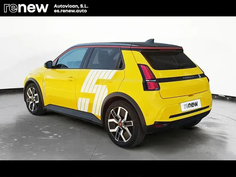 Usado Renault R5 Techno 88 kW (120 CV) 2025 Amarillo Utilitario