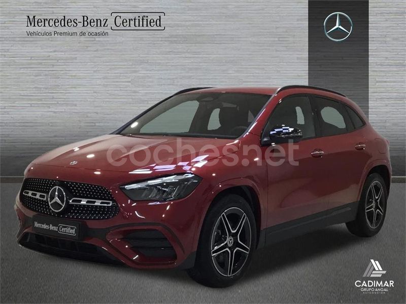 Usado Mercedes GLA200 AMG line 150 CV (110 kW) 2024 Rojo SUV