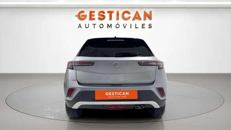 Usado Opel Mokka Edition 101 CV (74 kW) 2022 Plateado SUV