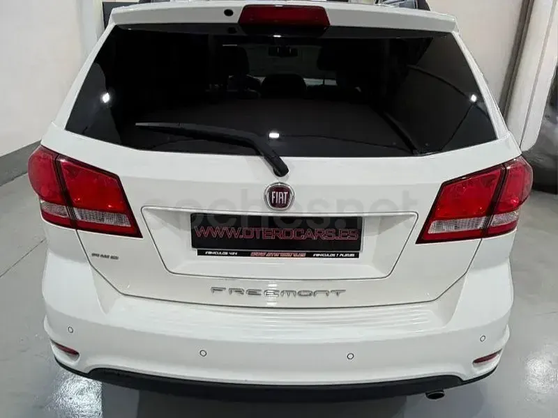 Usado Fiat Freemont Lounge 170 CV (125 kW) 2016 Blanco SUV