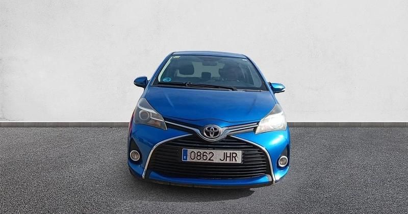 Usado Toyota Yaris Active 99 CV (72 kW) 2015 Utilitario