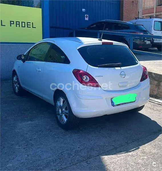 Usado Opel Corsa 85 CV (62 kW) 2011 Blanco Utilitario