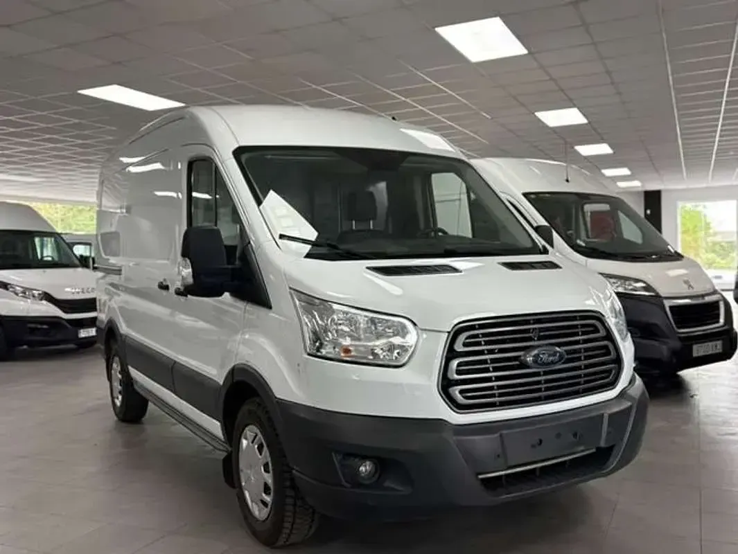 Usado Ford Transit 2019 Blanco Van