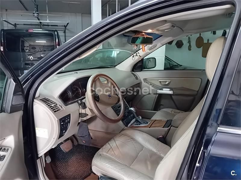 Usado Volvo XC90 Kinetic 163 HP (119 kW) 2005 Azul SUV