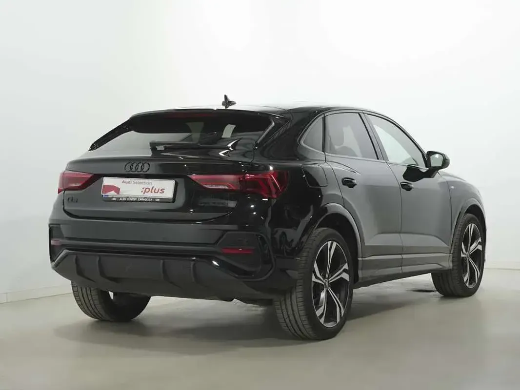 Usado Audi Q3 Sportback Ambiente 150 CV (110 kW) 2023 Negro SUV