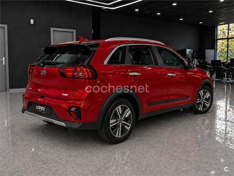 Usado Kia Niro 141 CV (103 kW) 2021 Rojo SUV