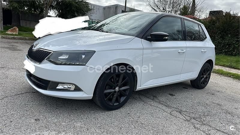 Blanco Usado 2015 Skoda Fabia Ambition Berlina | 8900 € (Precio justo) - Imagen 1/4