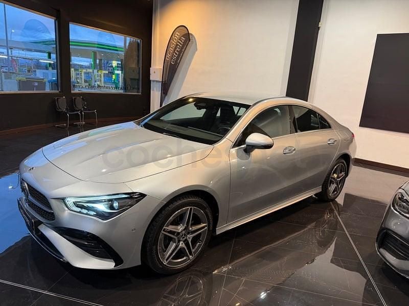 Usado Mercedes CLA250e 218 CV (160 kW) 2024 Gris / plata Berlina