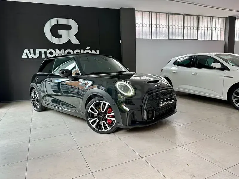 Usado Mini John Cooper Works 231 CV (169 kW) 2022 Negro Utilitario
