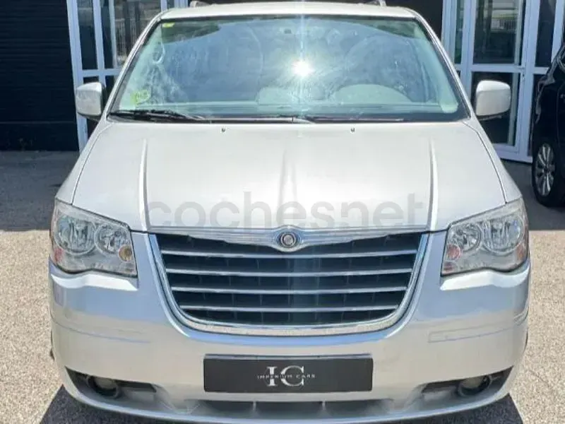 Usado Chrysler Grand Voyager Limited 150 CV (110 kW) 2008 Gris / plata Monovolumen