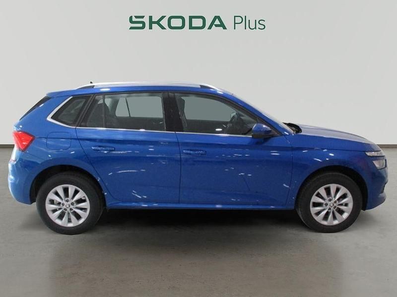 Usado Skoda Kamiq 110 CV (80 kW) 2022 Azul SUV