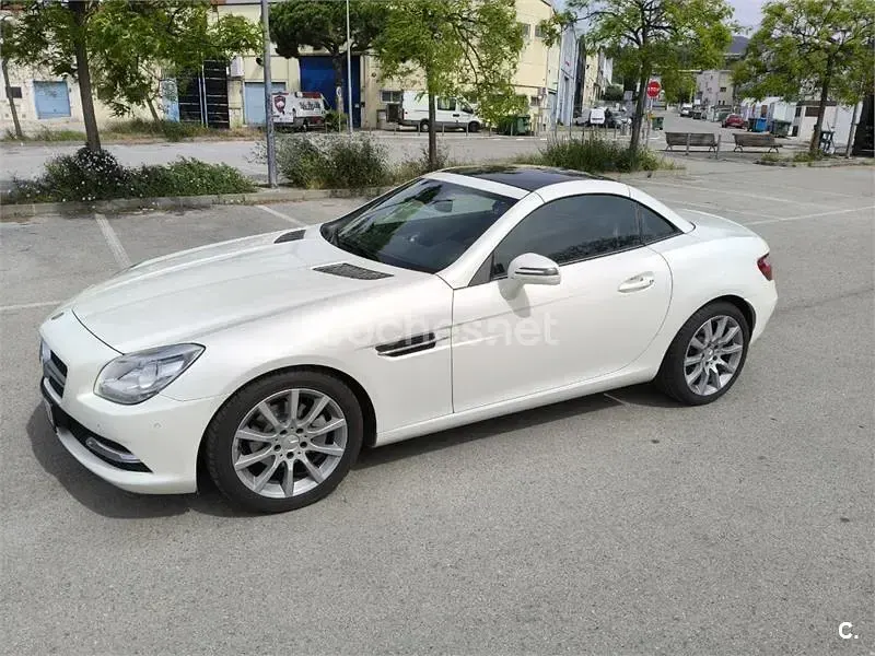 Usado Mercedes SLK200 184 CV (135 kW) 2014 Blanco Descapotable