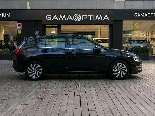 Usado VW Golf VIII Business 204 CV (150 kW) 2023 Negro Berlina
