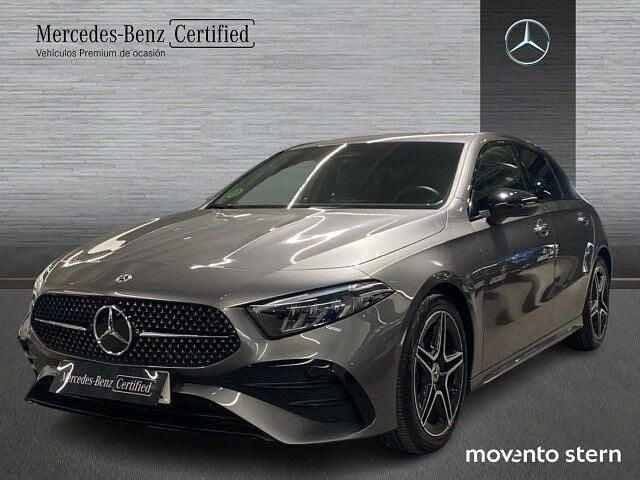 Usado Mercedes A180 Advanced 116 CV (85 kW) 2025 Gris Berlina
