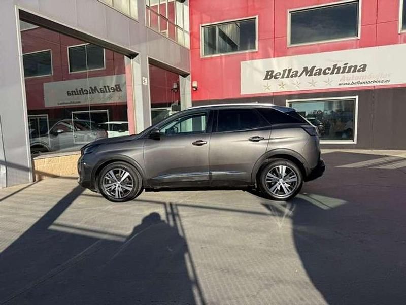 Usado Peugeot 3008 Allure 131 CV (96 kW) 2021 Gris SUV