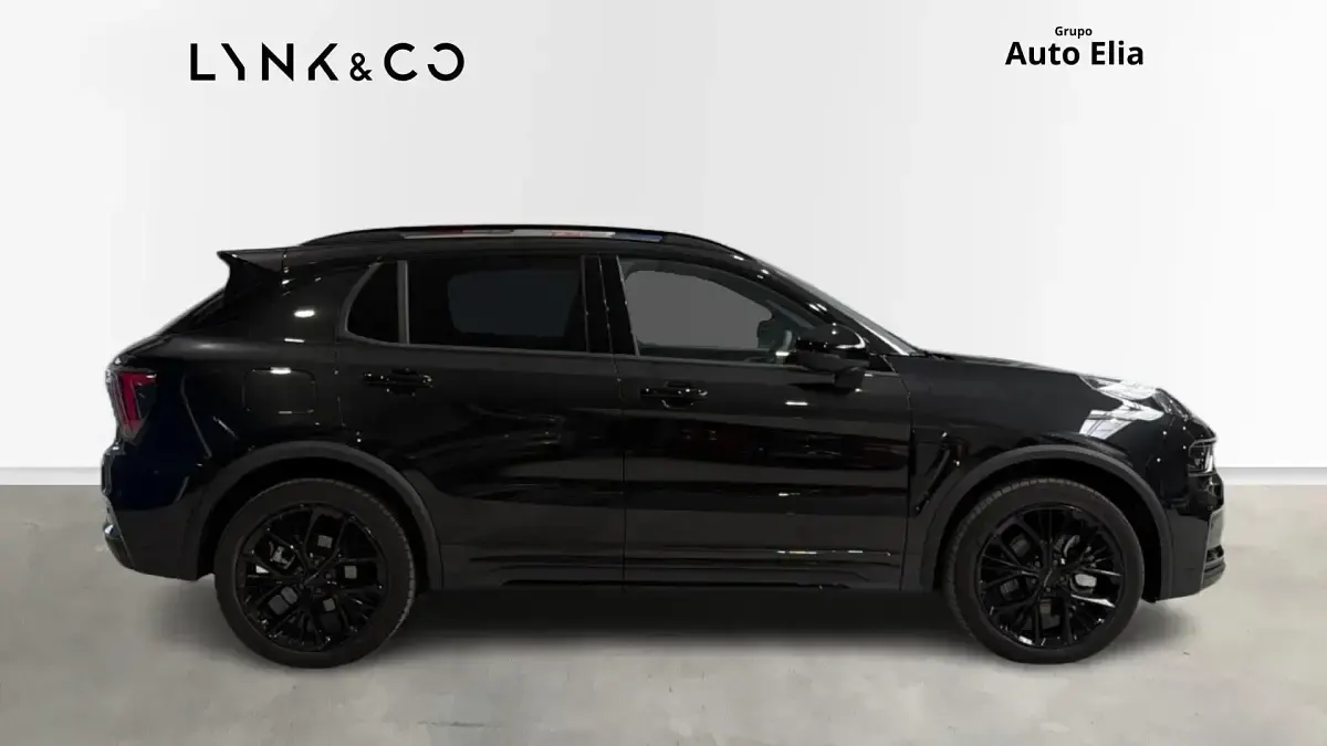 Usado Lynk & Co 01 279 CV (205 kW) 2025 Negro SUV